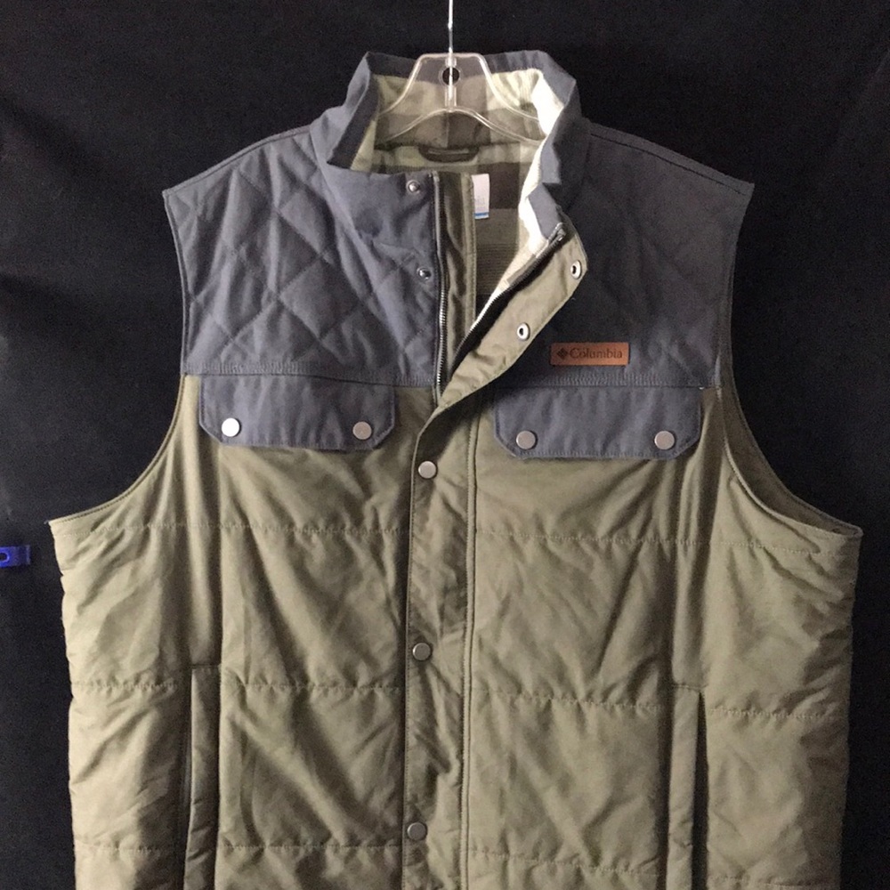 ❤️ Men’s Columbia puffer vest Sz XL SOME FLANNEL like new possible hunting vest